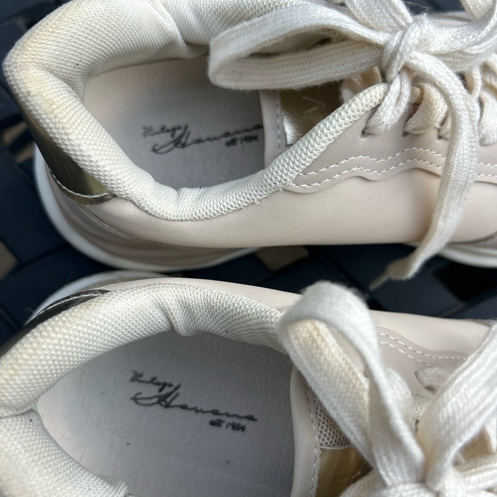 Vintage Havanna Run Women’s Cream and Gold Star Sneakers - Picture 11 of 13